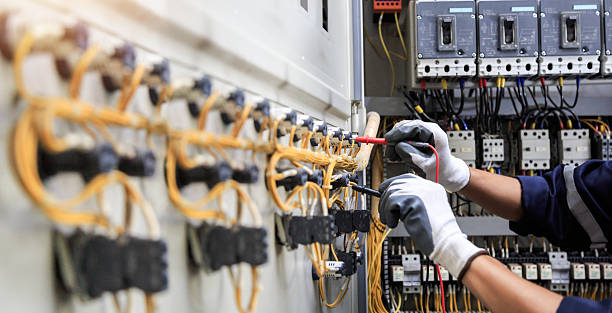 Professional Electrician technician working in Overton, TX
